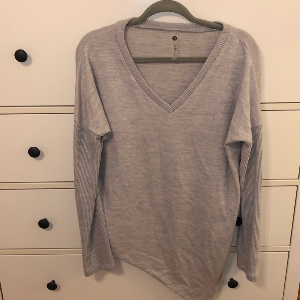 Women’s Soft grey long sleeve